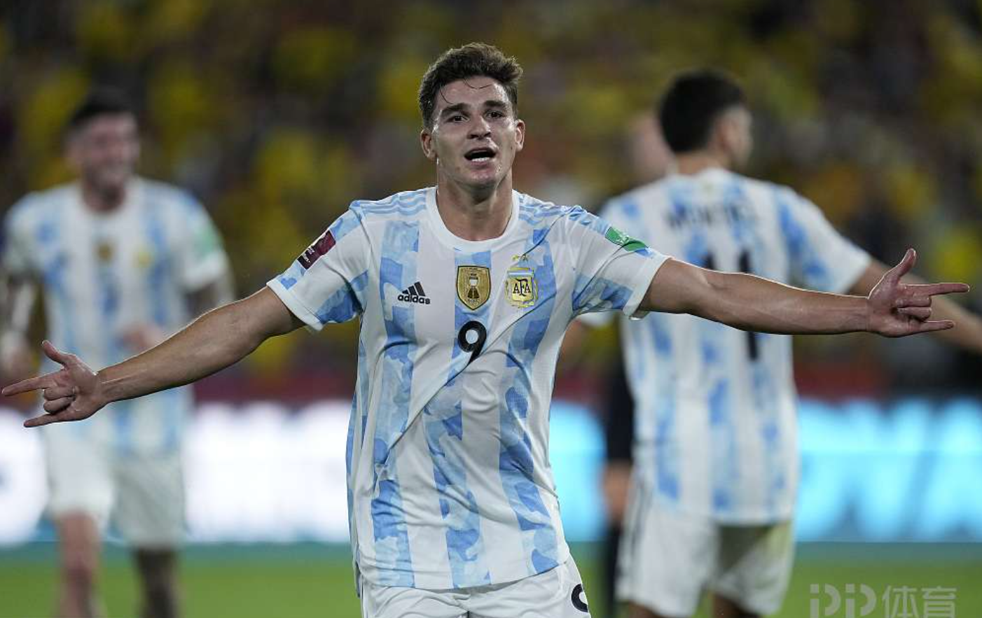 开云首页体验-关于重磅转会传闻再起球迷热议未来去向的信息