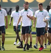 开云平台中国-篮球裁判长在教练会上做出比赛纪律要求